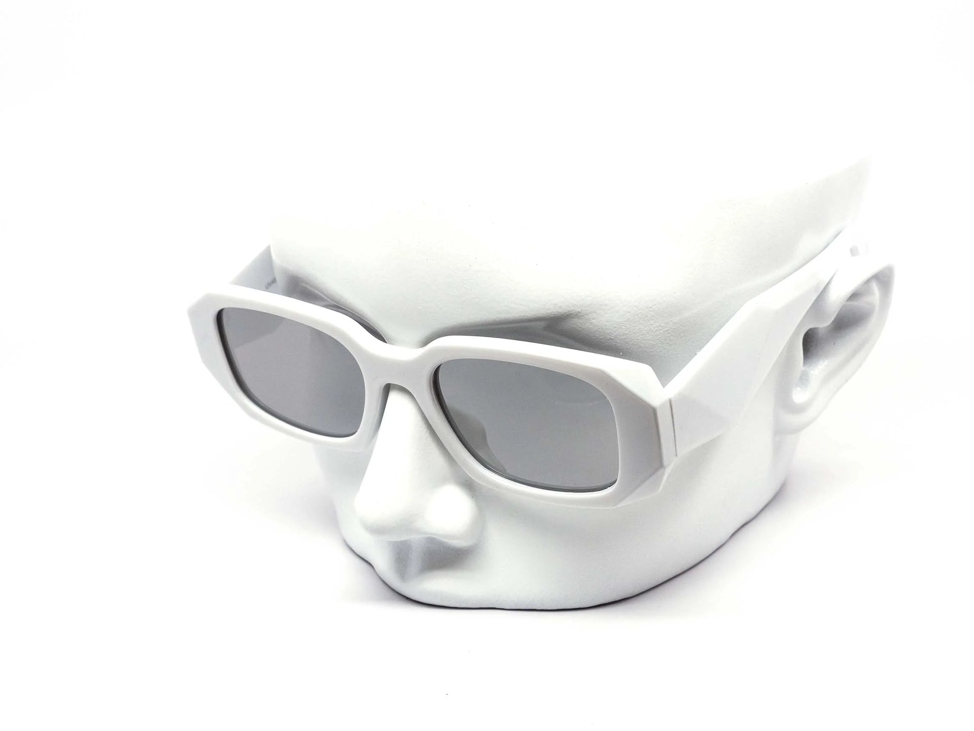 Trendy Chunky Prism Abstract Sunglasses